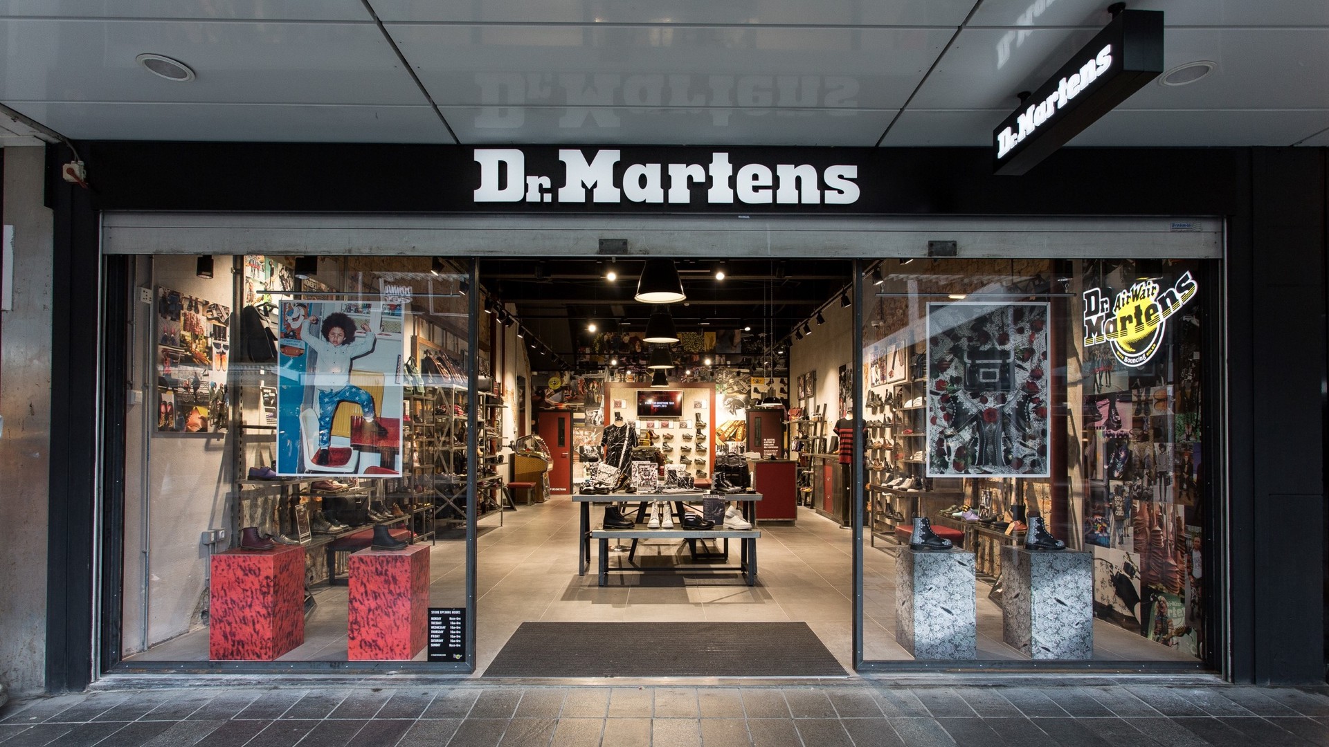 Hinh anh Dr. Martens chính thức khai trương hai cửa hàng đầu tiên tại Việt Nam 1