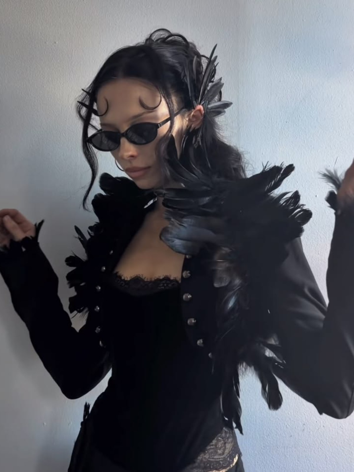 Hinh anh Chưa biết mặc gì cho Halloween? Thử ngay bốn công thức phối đồ bất bại từ tủ quần áo 13