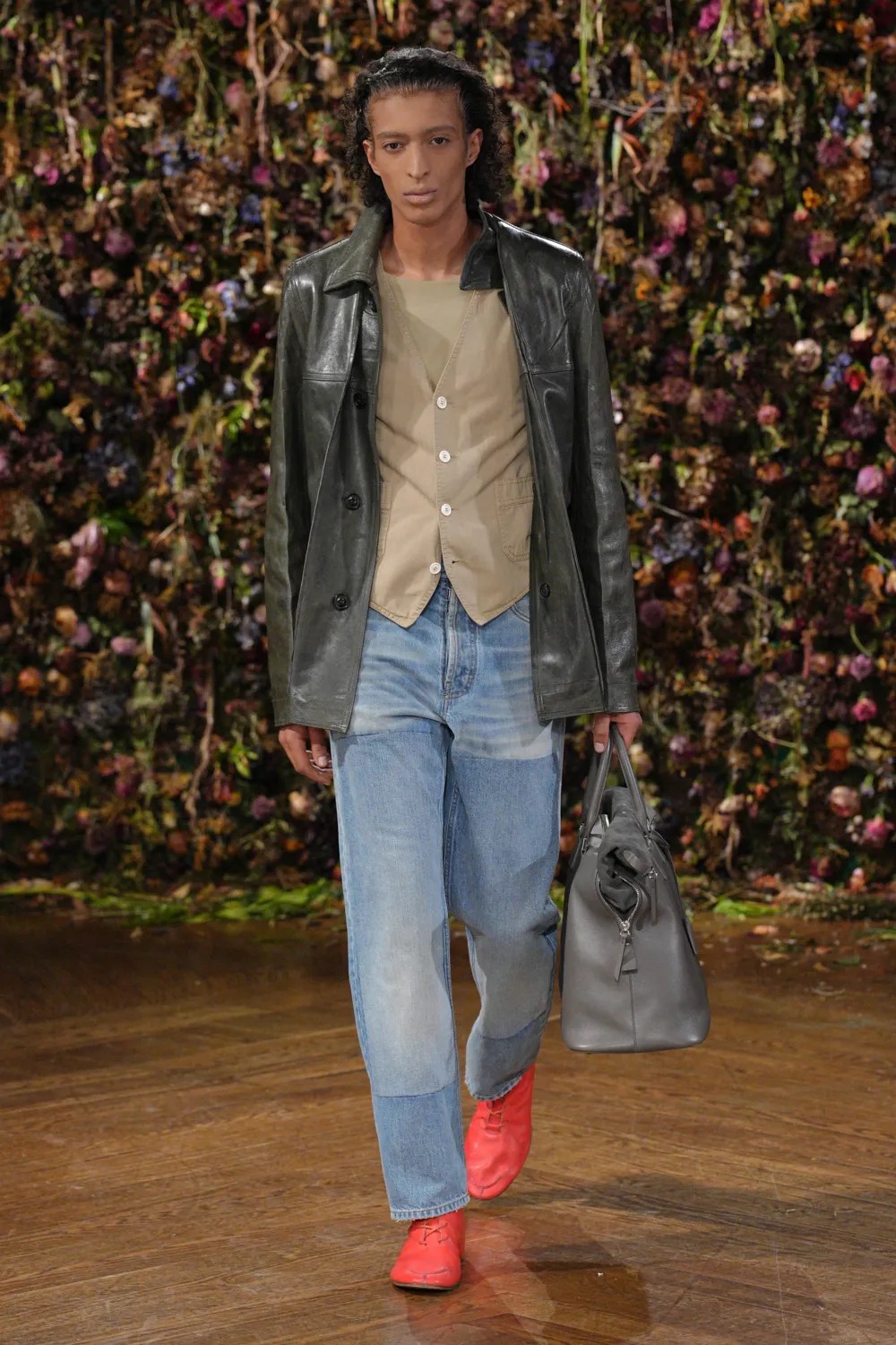 Hinh anh Maison Margiela Spring/Summer 2027: Sự nổi loạn của những điều rất đỗi bình thường 22