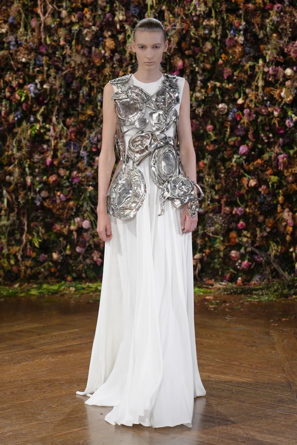 Hinh anh Maison Margiela Spring/Summer 2027: Sự nổi loạn của những điều rất đỗi bình thường 1