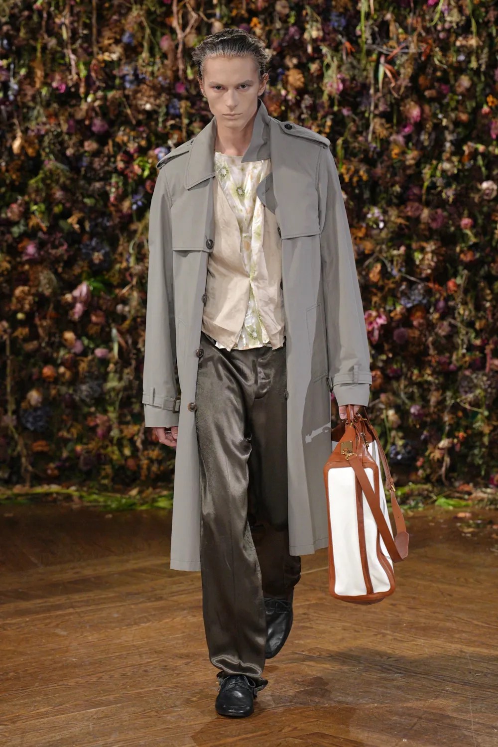Hinh anh Maison Margiela Spring/Summer 2027: Sự nổi loạn của những điều rất đỗi bình thường 11