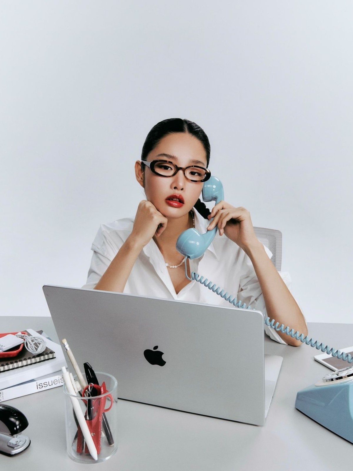 Hinh anh Office Air Theory: Tám giờ công sở ảnh hưởng thế nào đến làn da? 2