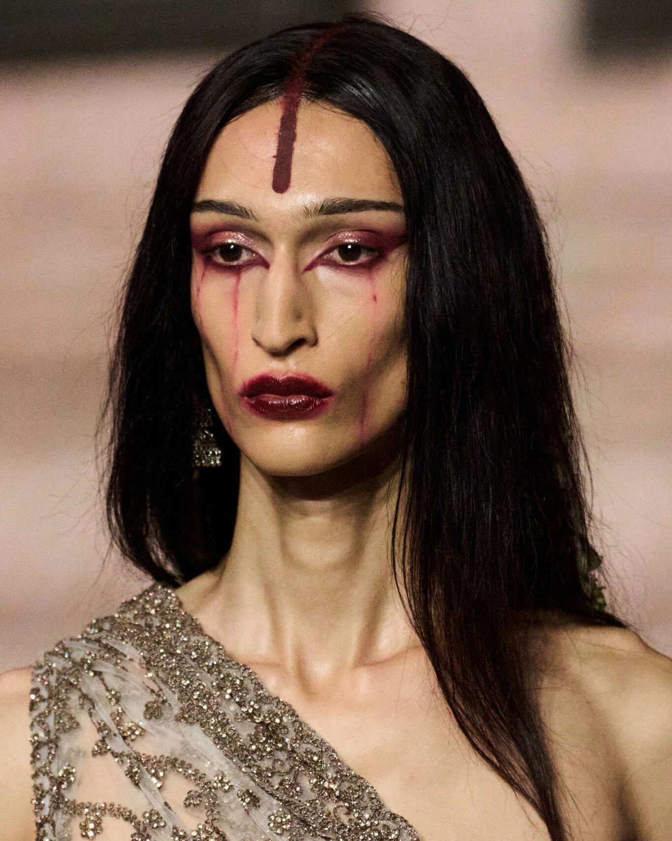 Hinh anh Những thế giới khác lạ tại Paris Fashion Week 26