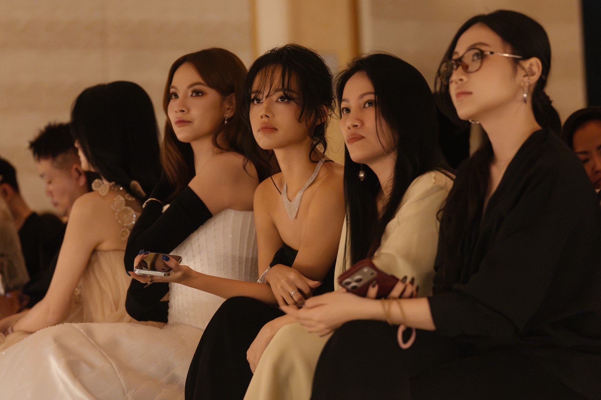 Hinh anh PHAN HUY và cuộc hội ngộ tại quê nhà với BST Spring/Summer 2027 Ready-to-Wear 3