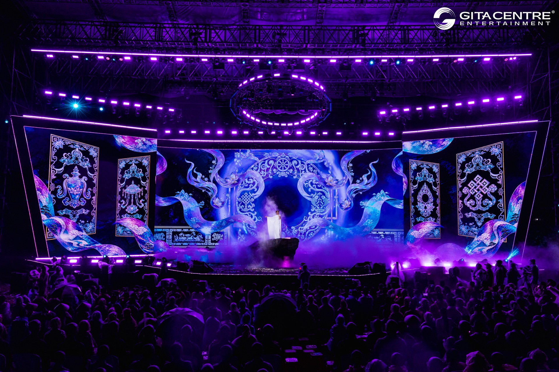 Hinh anh SYMPHONY IN MOONLIGHT: Cuộc hội ngộ dưới trăng của 9 giọng ca hàng đầu Việt Nam 1