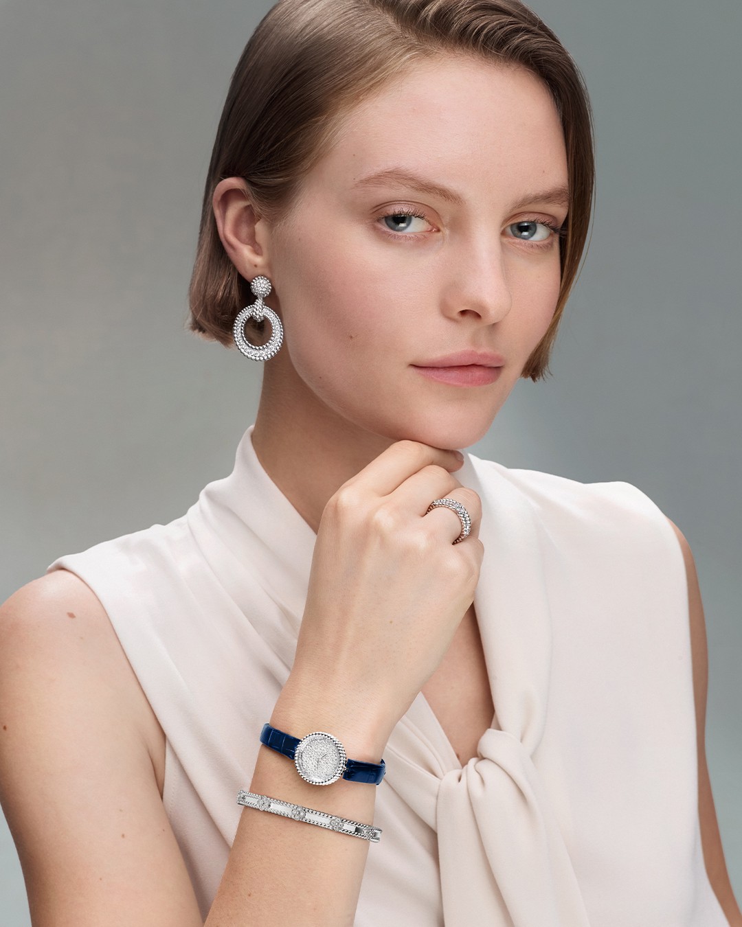 Hinh anh Perlée: Dấu ấn hạt vàng trong di sản chế tác của Van Cleef & Arpels 11
