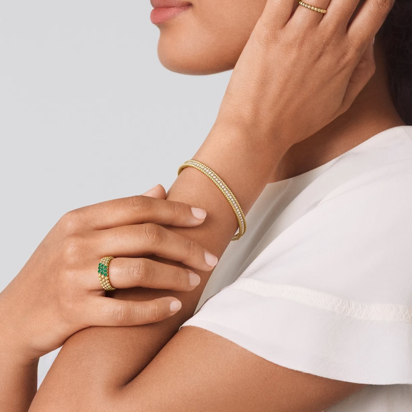 Hinh anh Thế giới sắc màu Perlée qua các thiết kế nhẫn mới từ Van Cleef & Arpels 4