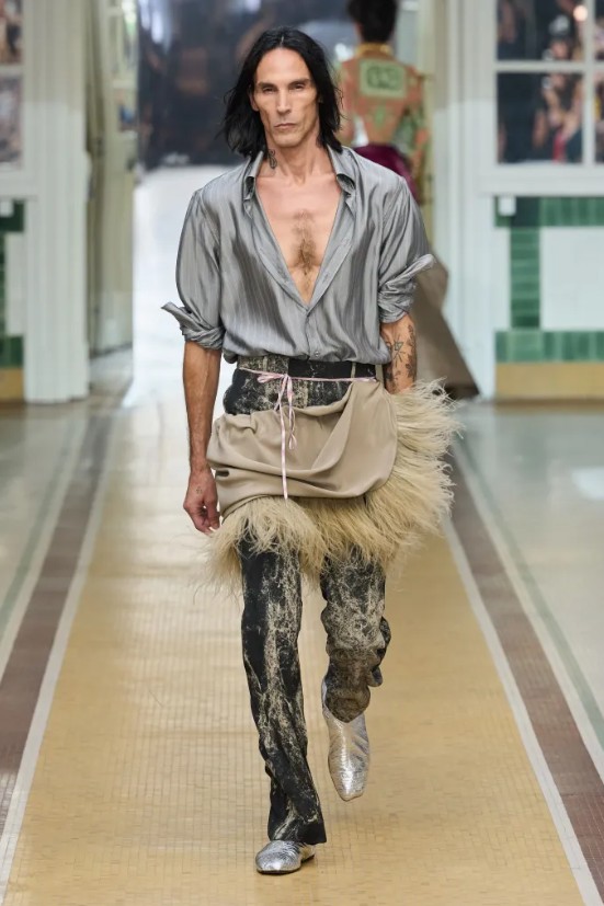 Hinh anh Vivienne Westwood Spring 2027: “Đây là mùa hè” 15