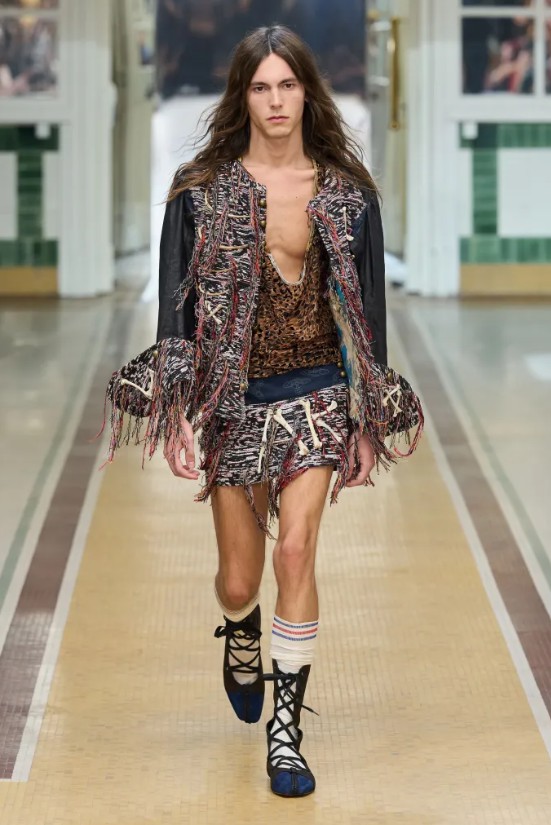 Hinh anh Vivienne Westwood Spring 2027: “Đây là mùa hè” 16