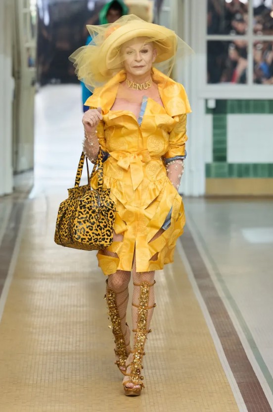 Hinh anh Vivienne Westwood Spring 2027: “Đây là mùa hè” 44