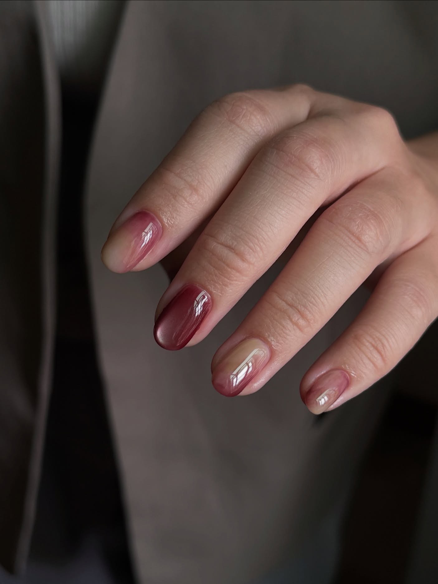 Hinh anh Nail Art Thu-Đông 2026: Mùa Thu gọi tên sắc tím 13