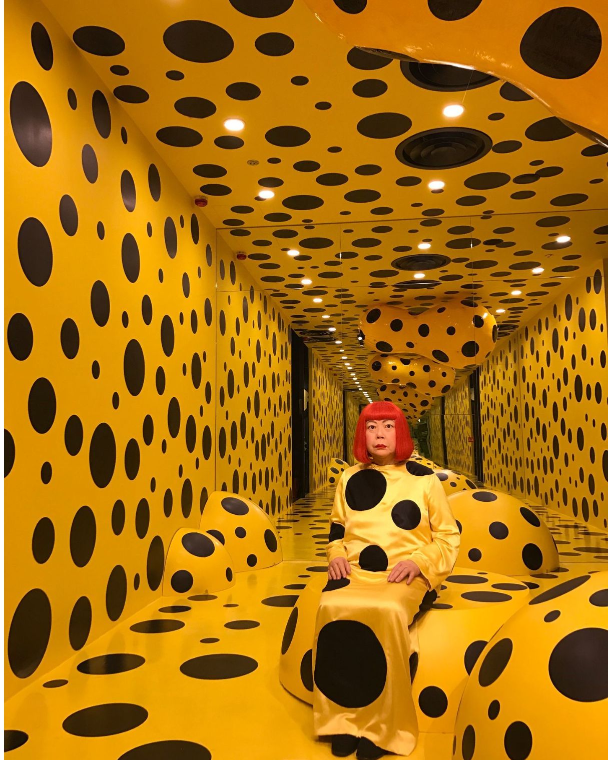 Hinh anh Tạm biệt Yayoi Kusama: di sản vô tận của “nữ hoàng chấm bi” giữa giao lộ nghệ thuật và thời trang 24