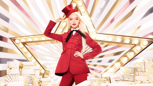 Dior Holiday Collection 2025: Vẻ đẹp rực rỡ của 'Circus of Dreams' đã trở lại