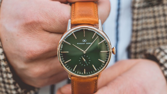 “Time Is A Gift” - Thời gian mới chính là món quà quý giá nhất