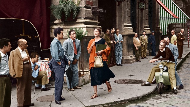 Catcall: Vì sao xã hội vẫn bình thường hóa việc 'trêu ghẹo' phụ nữ