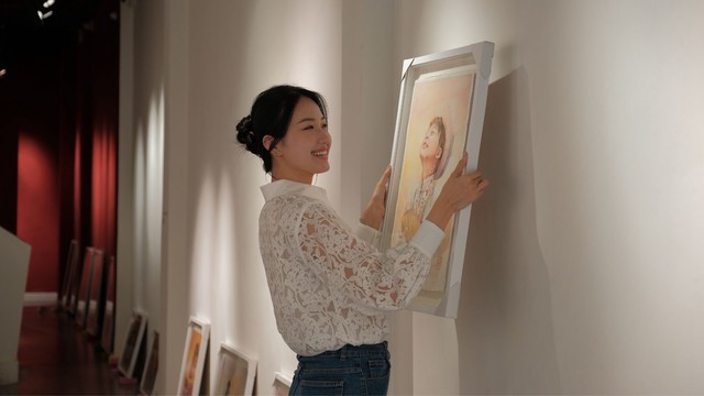 ‘EM 25’: Hành trình tự họa ở tuổi 25 của họa sĩ Phan Anh Thư