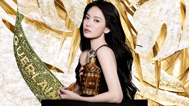 Guerlain tôn vinh đại sứ toàn cầu Song Hye Kyo cùng biểu tượng Bee Bottle