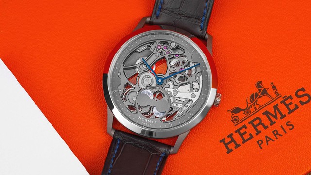 Slim d’Hermès Squelette Lune: khi vầng trăng trôi qua không gian cơ khí
