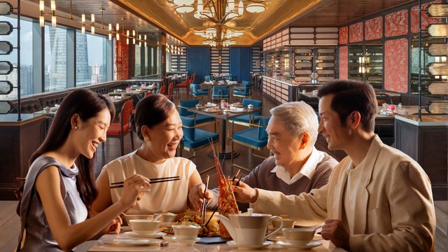 Sài Gòn tháng Tư: Chút vị hạ nồng nàn và những cuộc hẹn trên cao