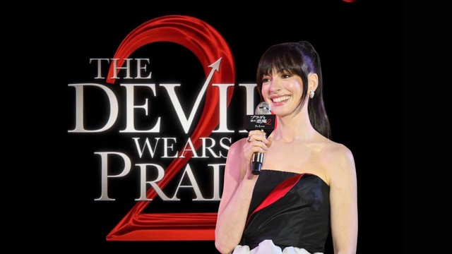 Anne Hathaway cùng Bvlgari tại họp báo The Devil Wears Prada 2 ở Tokyo