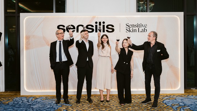 Sensilis dẫn lối chuẩn mực mới về vẻ đẹp vượt thời gian