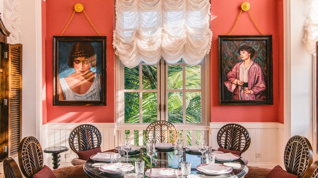 Across the Table: Khi người lạ hóa tâm giao qua từng dư vị