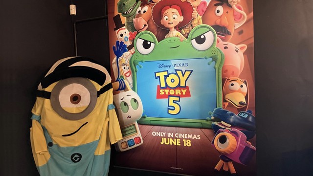 Hai bom tấn hoạt hình “Minions” và “Toy Story” 5 thống trị phòng vé mùa hè