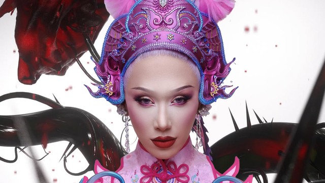 Plastique Tiara: "Drag Queen giúp tôi hiểu và chấp nhận bản thân theo cách trọn vẹn hơn"