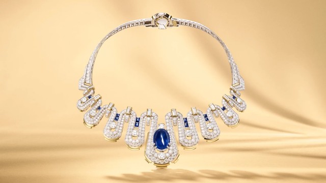 Van Cleef & Arpels tái hiện vẻ đẹp Ai Cập cổ đại qua ngôn ngữ đá quý