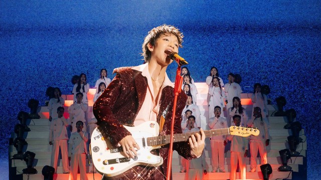 Xoay Tròn concert: Hoàng Dũng thăng hoa cùng sự đồng hành của “Bạn Nhạc”